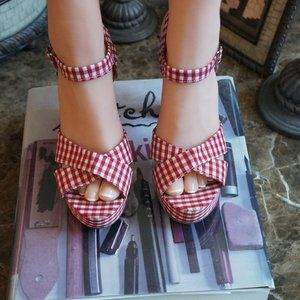 Rue21 etc! Fashion Gingham Open Toe Heel Sz 7/8M